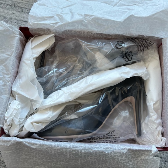 NIB $495 Tamara Mellon Siren 90 Pumps Size 39 - Picture 13 of 14